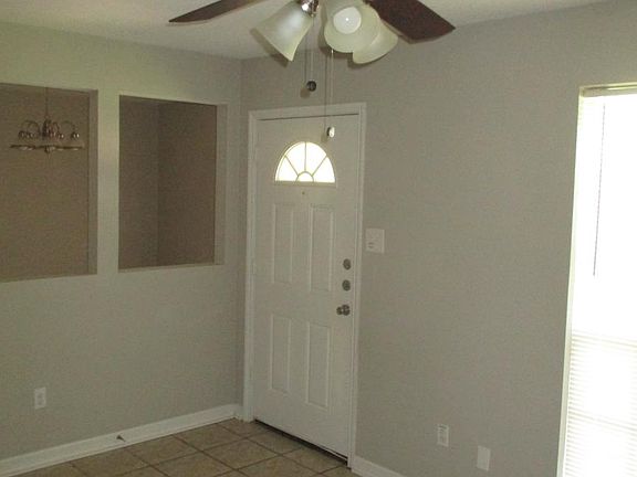 2nd image of 10135 Whitebrook Dr