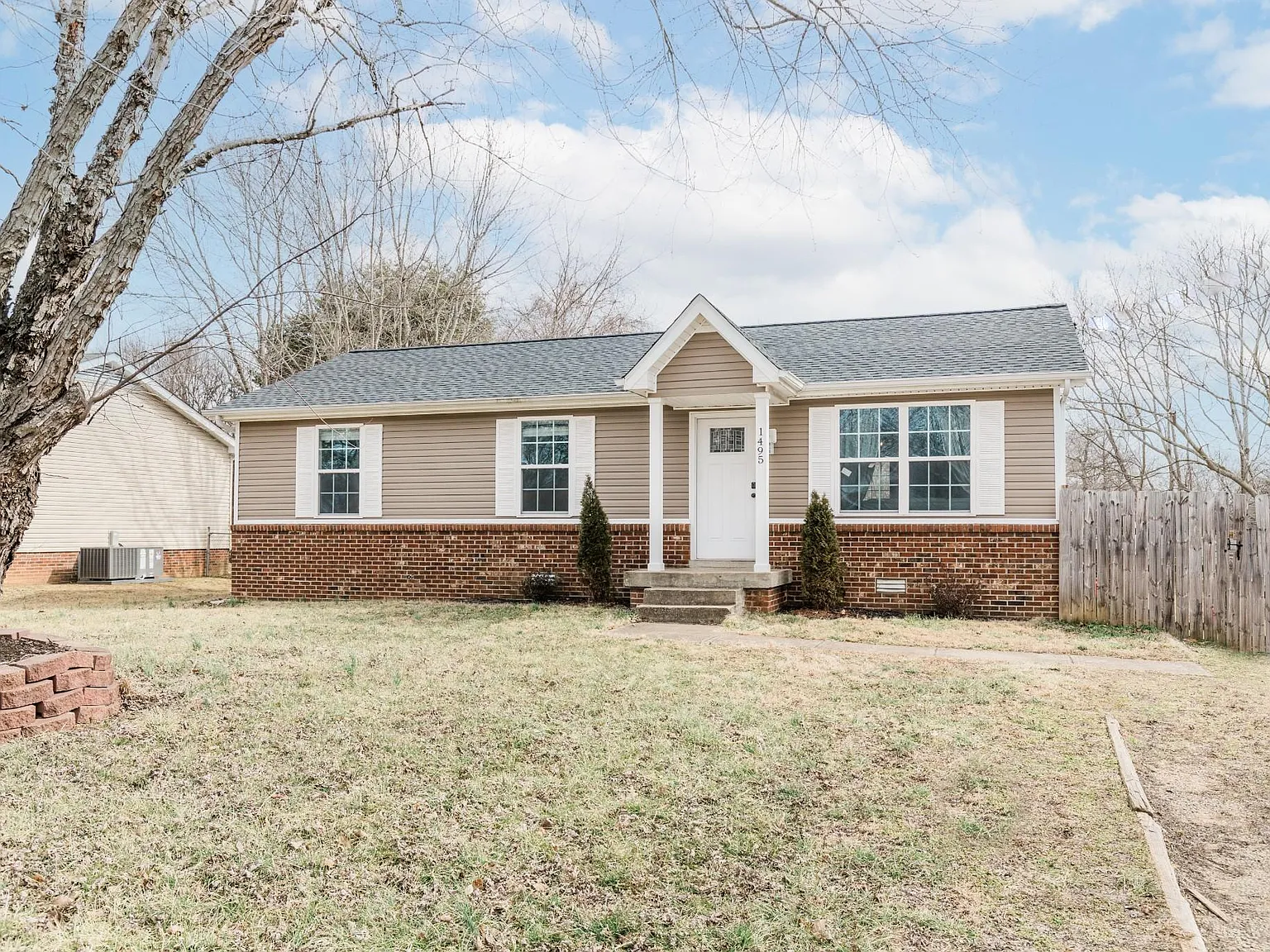1495 Craig Dr — Photo 4