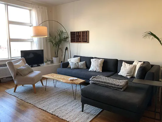 Rented by Bedford & Gold LLC | media 15