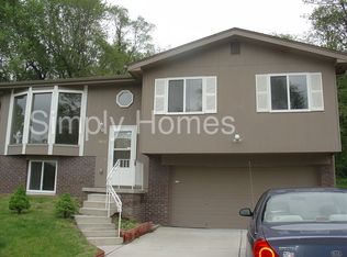 5068 Vernon Cir, Omaha, NE 68104