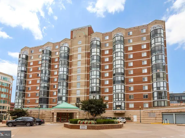 24 Courthouse Sq APT 608, Rockville, MD 20850