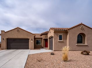 4706 Las Plazuelas, Santa Fe, NM 87507