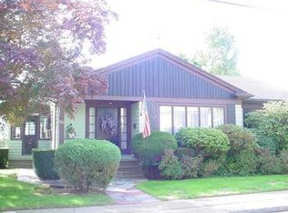 22 Shippee Ave, West Warwick, RI 02893