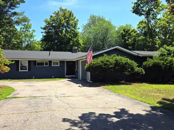 19 Avon Rd, Norwood, MA 02062