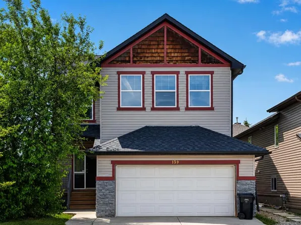 139 E Panamount St NW, Calgary, AB T3K 6J9