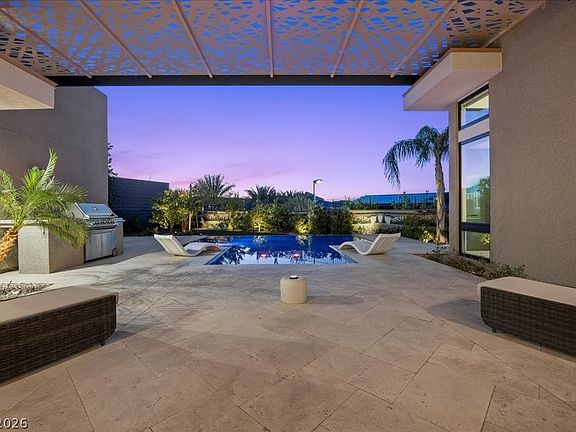 2nd image of 2228 Summit Mesa Ln