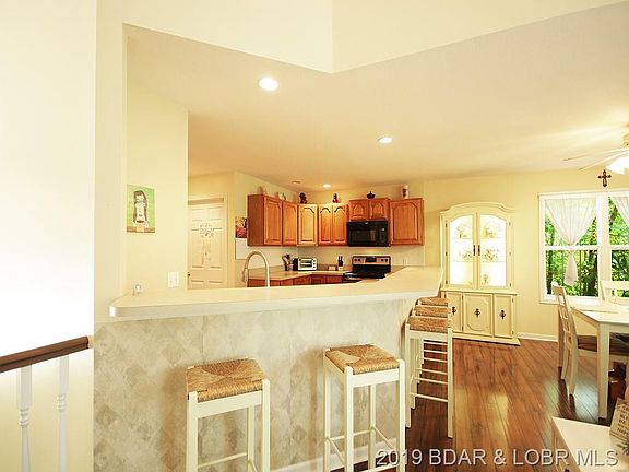 4th image of 344 Deerfield Est