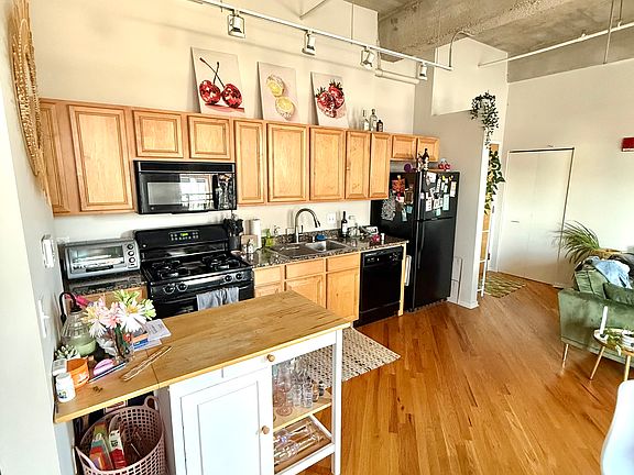 3rd image of 2029 Grand Blvd APT 612