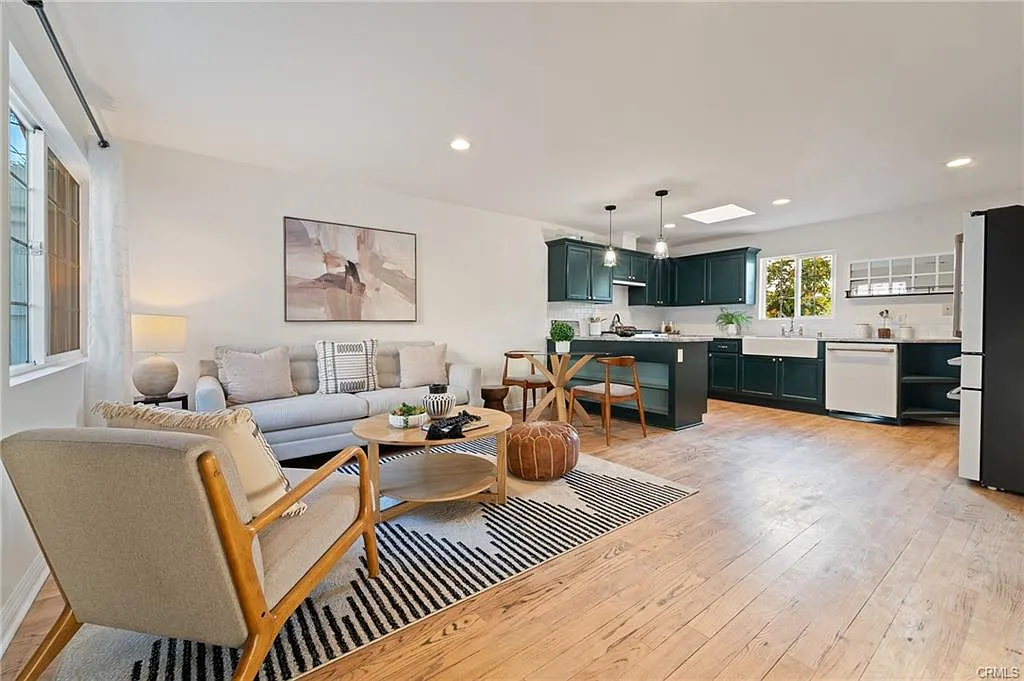 3 bed, 1331 sqft, $5,000 — Photo 4