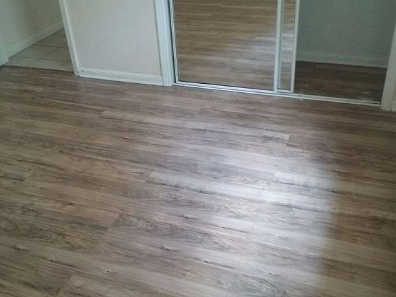 5th image of 215 Clara Vista St
