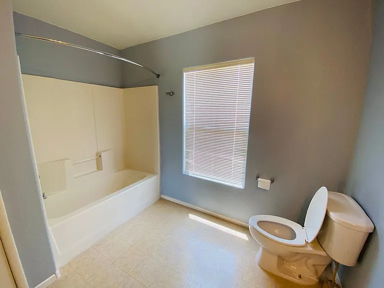 11212 Salentino Ave — Photo 19