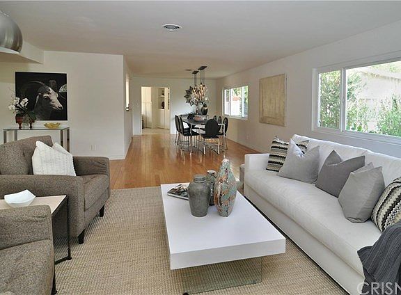 4th image of 3633 Sapphire Dr