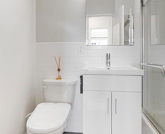 5th image of 140 W End Ave #22S