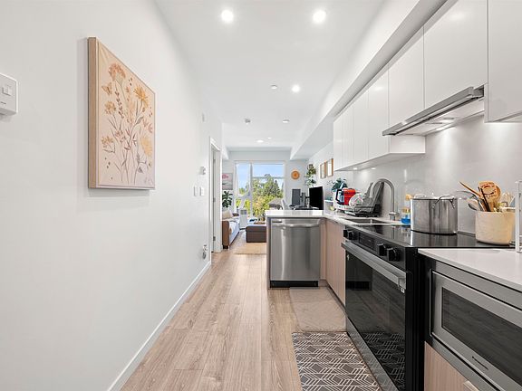 5th image of 10828 139a St #305