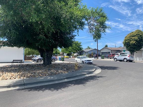 3rd image of 632 Saint Francis Dr