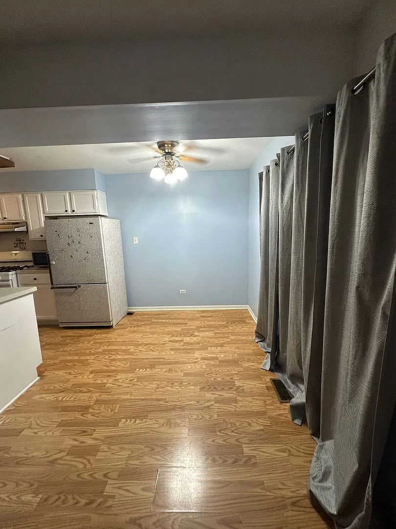 Move In Ready - 2BR, 1BA — Photo 2