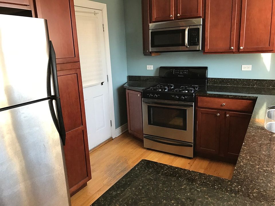 1st image of 4863 N Hermitage Ave