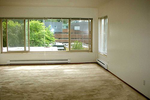 2nd image of 4120 Brooklyn Ave NE Unit 101