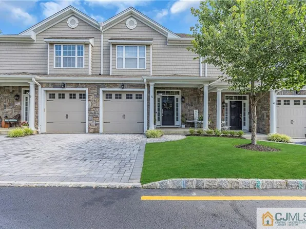 5 Cottrell Rd, Old Bridge, NJ 08857