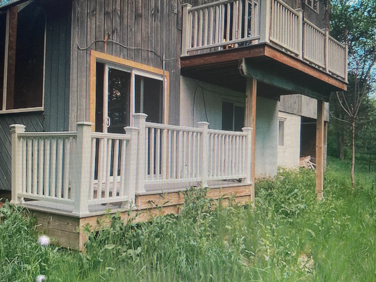 90 Pine Ln — Photo 1