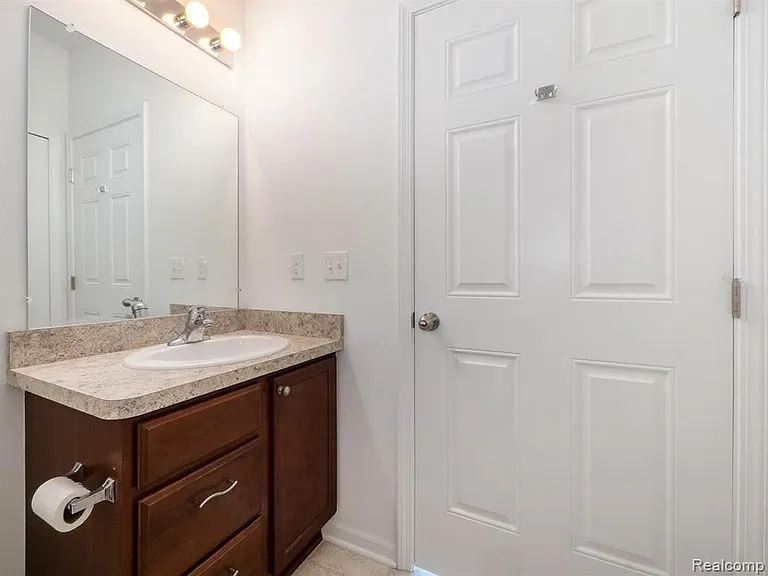 964 W Summerfield Glen Cir #17 — Photo 21