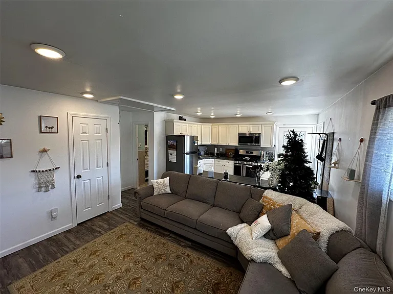 7 Lori Ct — Photo 7