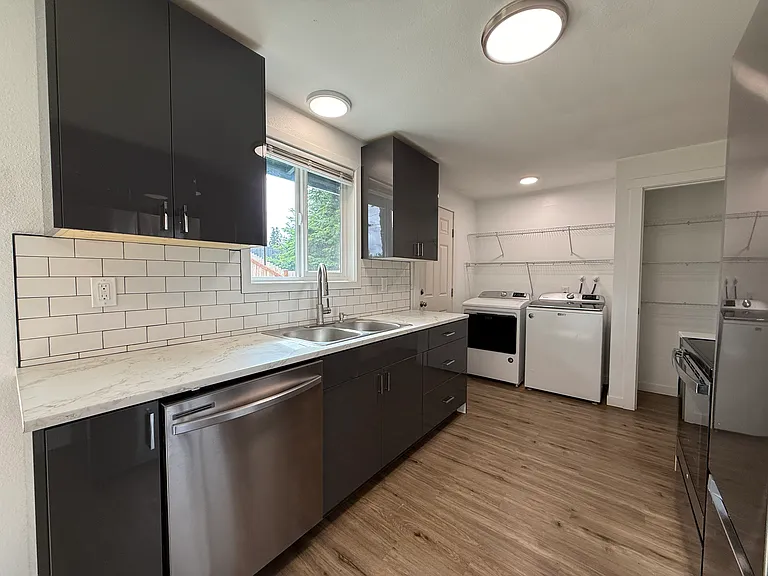 402 166th St S #402 — Photo 1