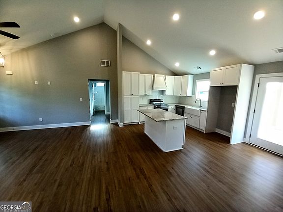 4th image of 72 Pollard Rd