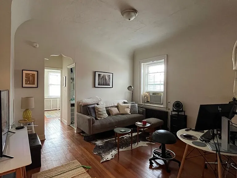 2030 Spruce Street — Photo 4