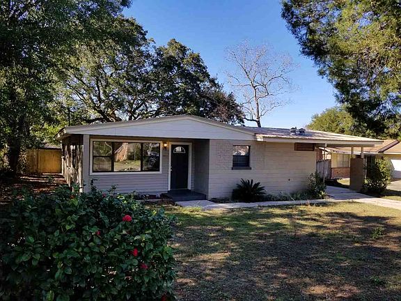 2nd image of 1011 Alexandria Dr