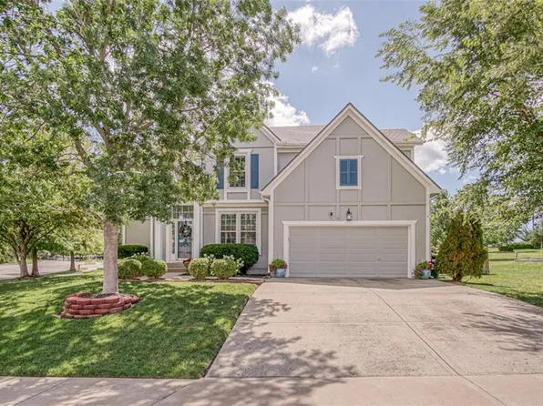 21307 W 98th Pl, Lenexa, KS 66220