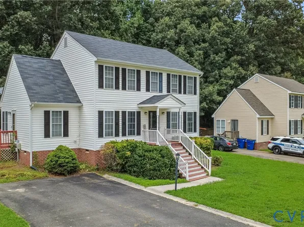 12136 Warfield Estates Dr, Chester, VA 23831