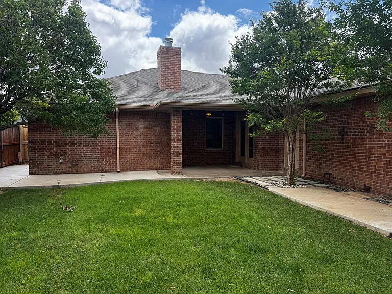 10008 York Ave — Photo 17