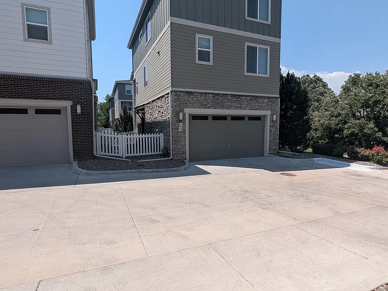 12702 E Caspian Pl — Photo 4