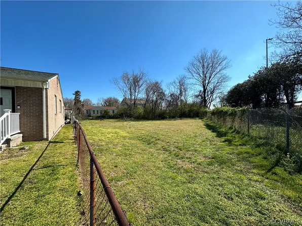 9000 Spring St, Hampton, VA 23669