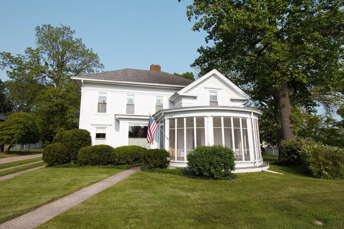 441 Water St photo 1
