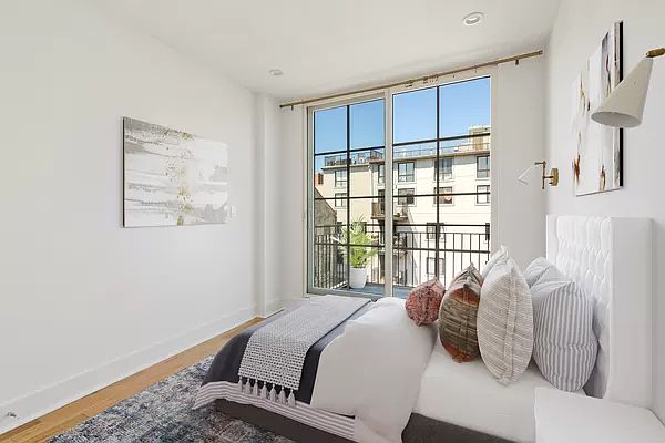 1st image of 59 Quincy St #4R