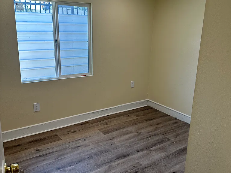 25400 Pumalo St #1 — Photo 5