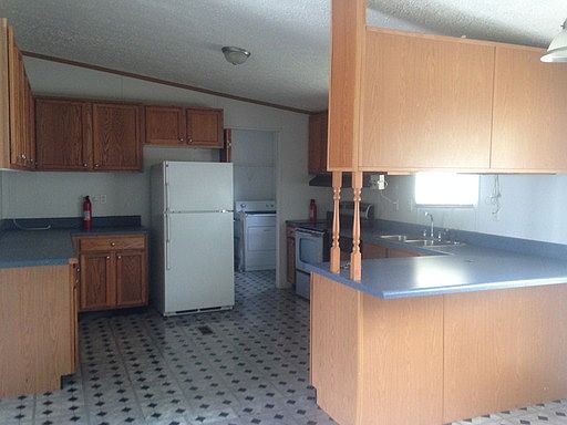 2nd image of 8693 Tubrose Ct NE