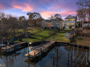 773 Powhatan Beach Rd, Pasadena, MD 21122