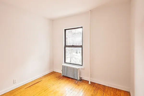 Rented by The Agency | media 22