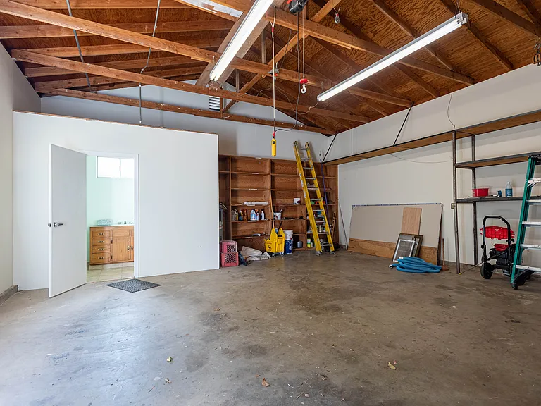 4539 Mammoth Ave — Photo 25