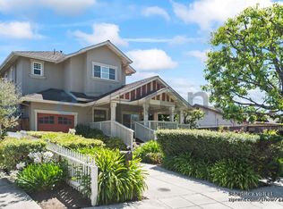 1951 Plymouth St, Mountain View, CA 94043
