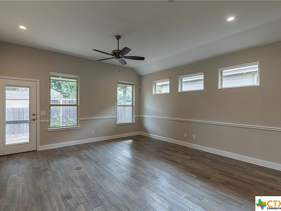 5th image of 1891 Baron Dr