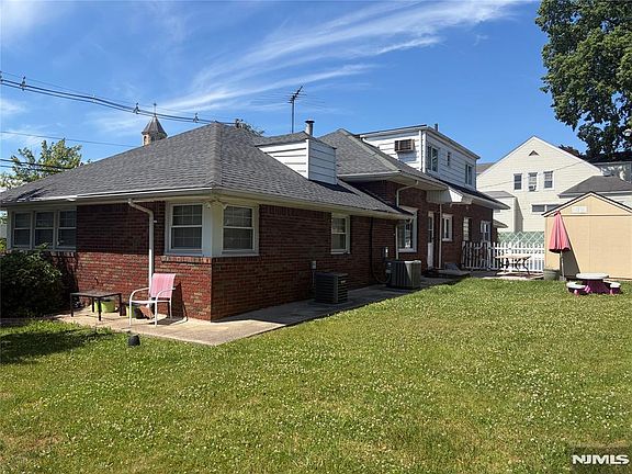 3rd image of 500 Prospect Ave
