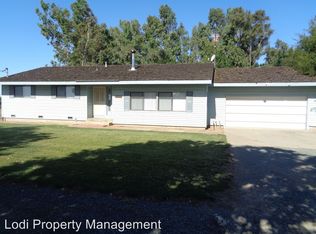 22391 N Dustin Rd, Acampo, CA 95220