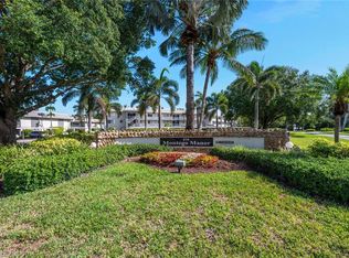 215 Cypress Way E APT C4, Naples, FL 34110