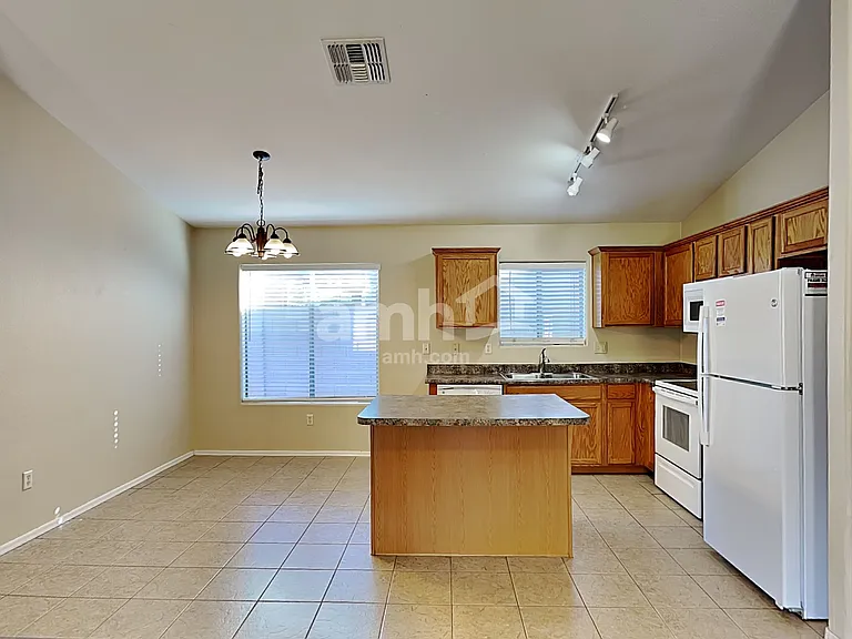 5965 S Avenida Selva Del Ocote — Photo 3
