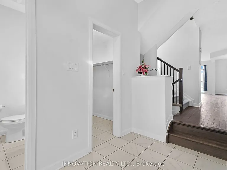 206 Elsie Macgill Walk S — Photo 4