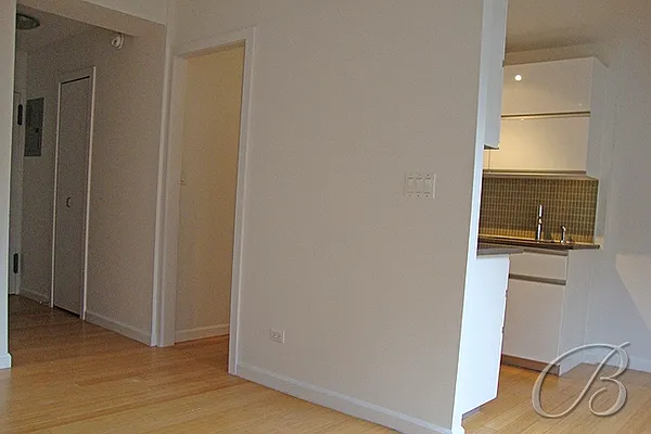 Rented by Bellmarc Realty | media 5